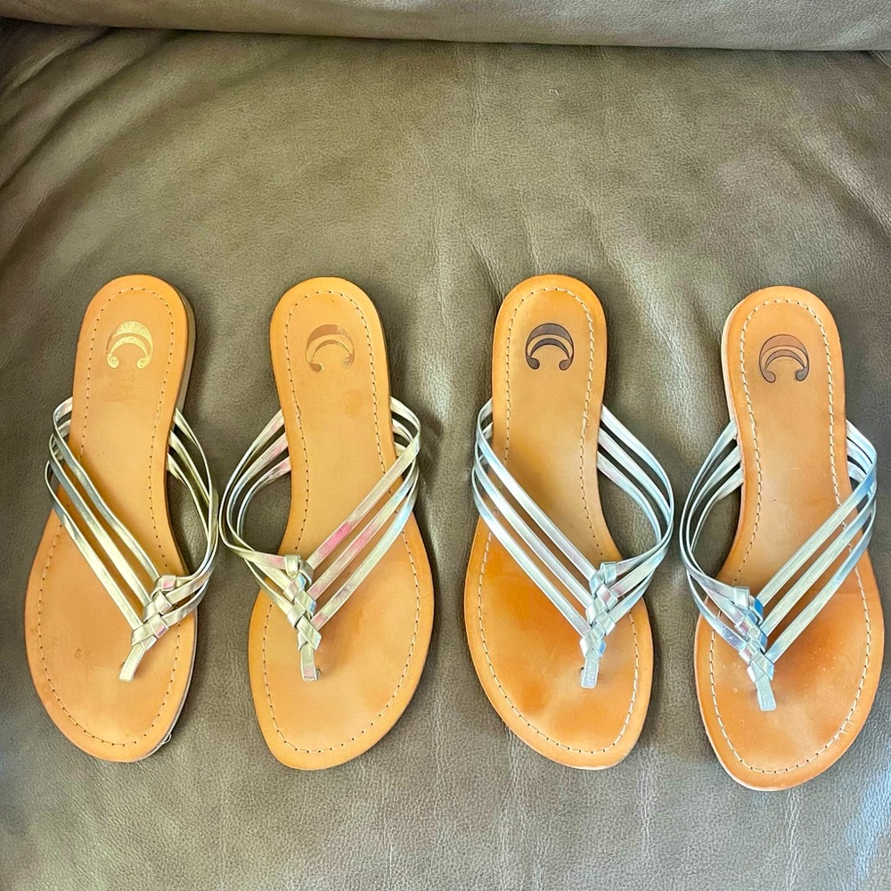 2 PAIRS CHARMING CHARLIE’S Silver & Gold Flat Casual Sandals Both Size 8.5M